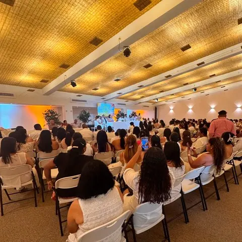 Convención de Orica en Roatán asistida por Viva Travel, evento de más de 260 personas